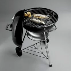 Barbecue à Charbon Compact Kettle Ø57 Cm -Weber Soldes Magasin 1321004G7 1800x1800
