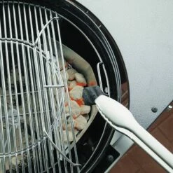 Barbecue à Charbon Performer Deluxe GBS Ø57 Cm 15 Barbecue à Charbon Performer Deluxe GBS Ø57 Cm -Weber Soldes Magasin 15501004K 1800x1800