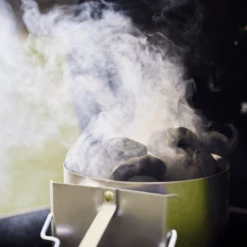 Briquettes De Coques De Noix De Coco -Weber Soldes Magasin 18401 18402 IMG 1148 1800x1800