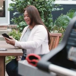 Barbecue Intelligent Spirit EPX-325S GBS -Weber Soldes Magasin Spirit EPX325S Lifestyle 1 1800x1800