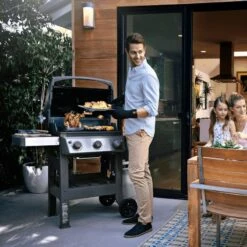 Barbecue à Gaz Spirit II E-310 Plancha -Weber Soldes Magasin Spirit II E310 Lifestyle 1 1800x1800 1